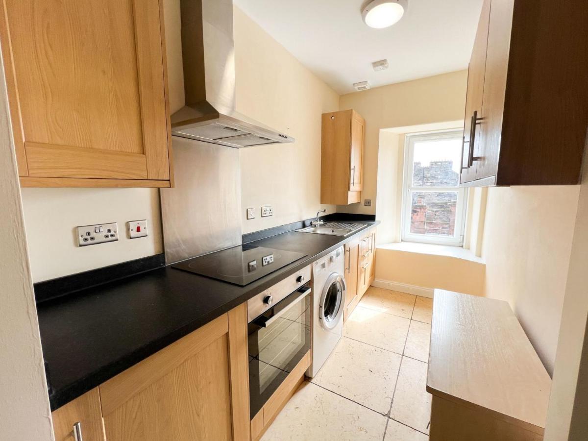 Appartamento Convenient 3Br Flat On Leith Walk Edimburgo Esterno foto