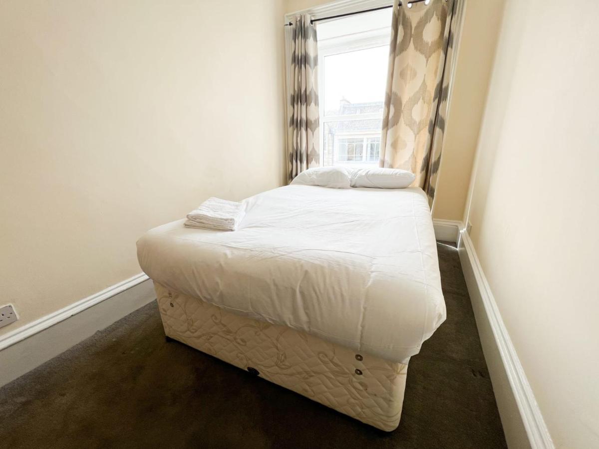 Appartamento Convenient 3Br Flat On Leith Walk Edimburgo Esterno foto